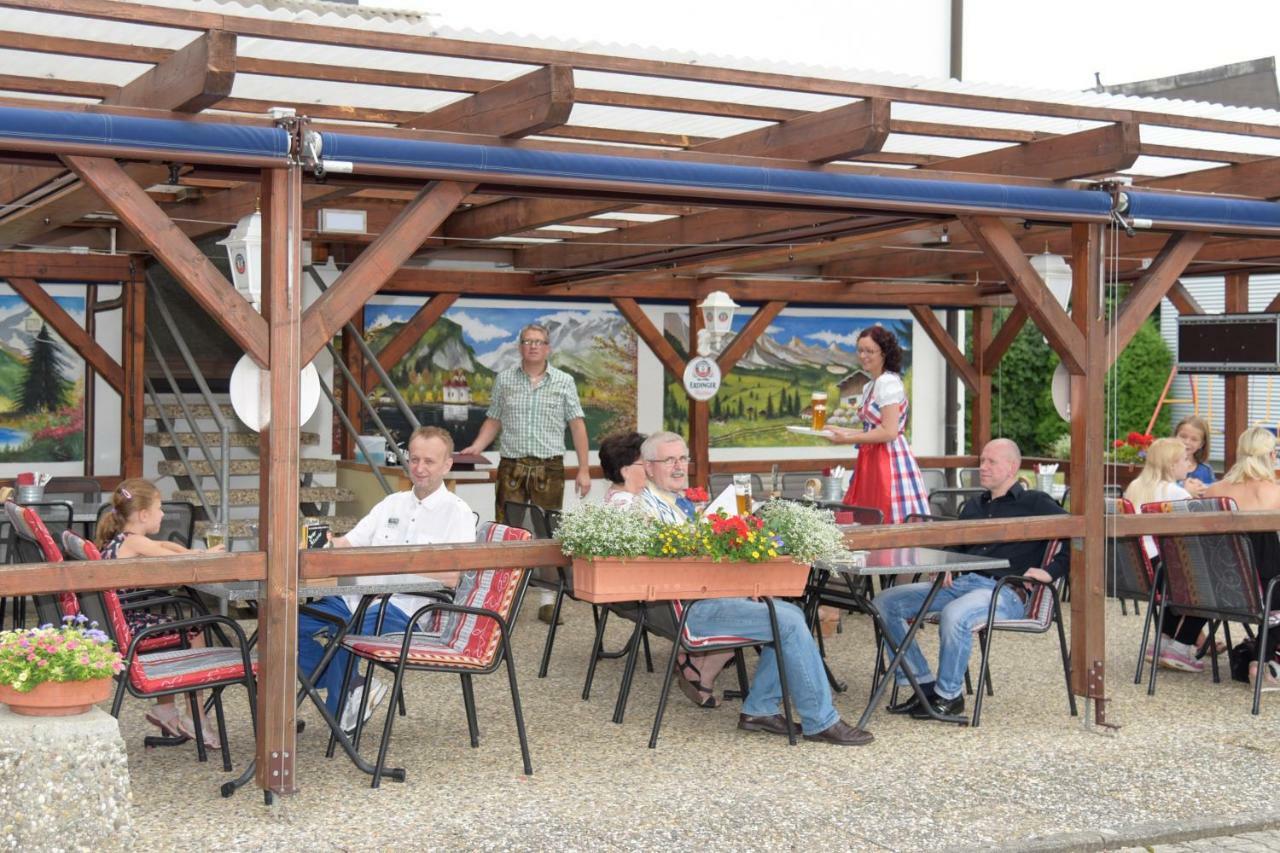 Hotel - Restaurant Baumann Freiberg am Neckar Zewnętrze zdjęcie